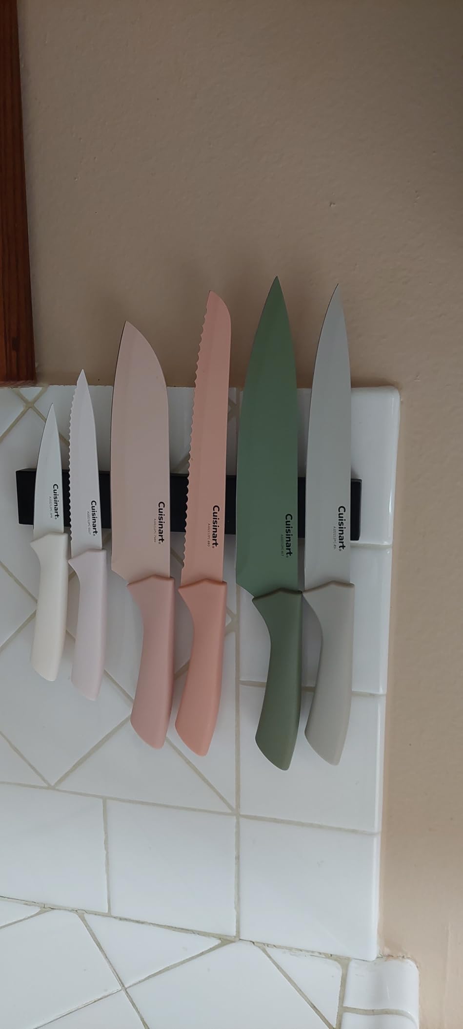 Magnetic Knife Holder for Wall, No Drilling Magnetic Knife Strip Adhesive Knife Holder Magnet Knife Bar, Wall Mount Knife Rack Block Metal Tool Holder for Utensils RV Kitchen Organization, 10 Inch customer photo 2