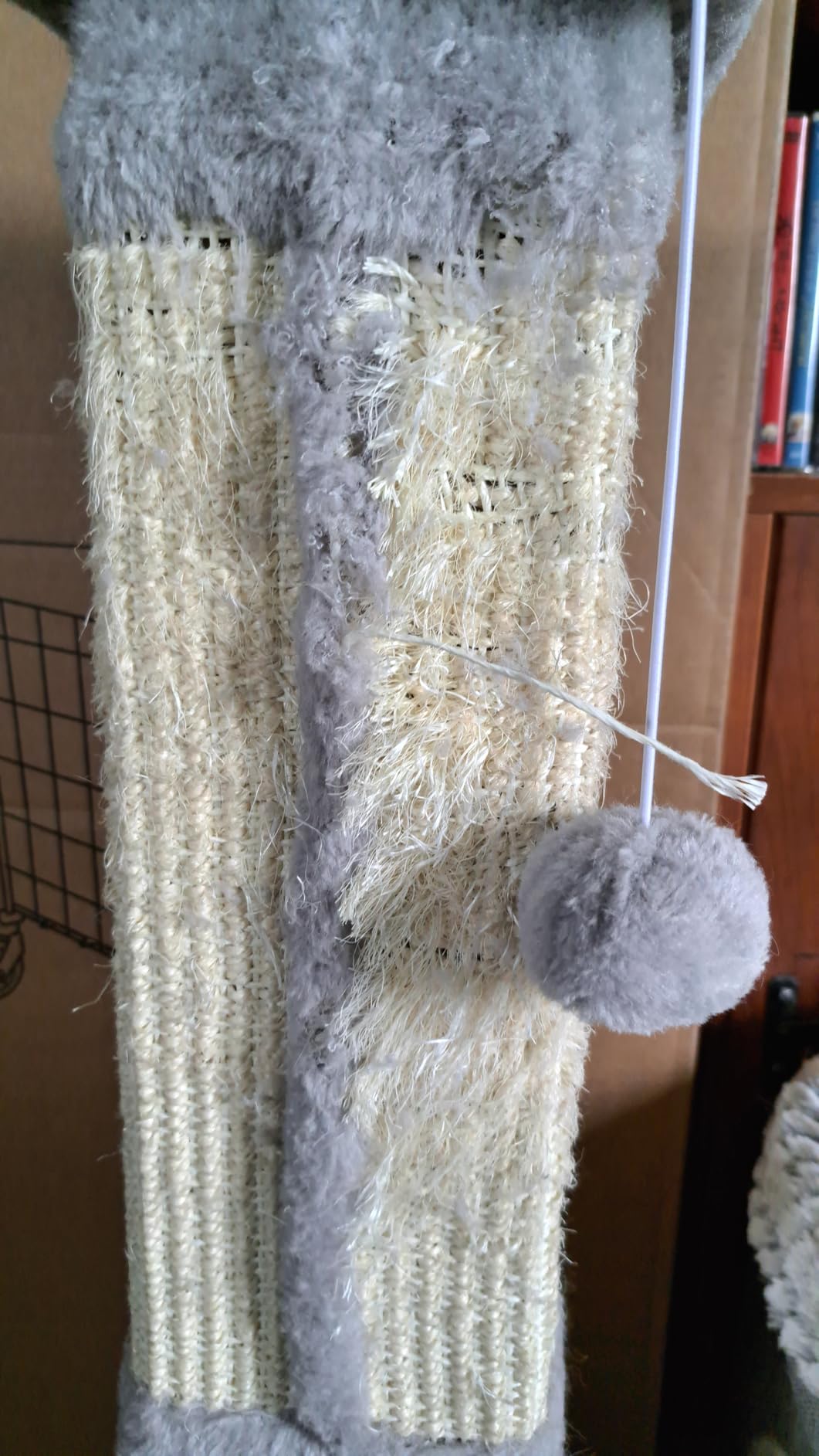 Cat Scratching Post 33 Inch for Indoor Cats, Tall Cat Scratcher with 100% Natural Sisal, Large Stable Base & 5 Inch Wide Post, Cat Scratch Post for Large Cats, Full-Body Stretching, Grey customer photo 2