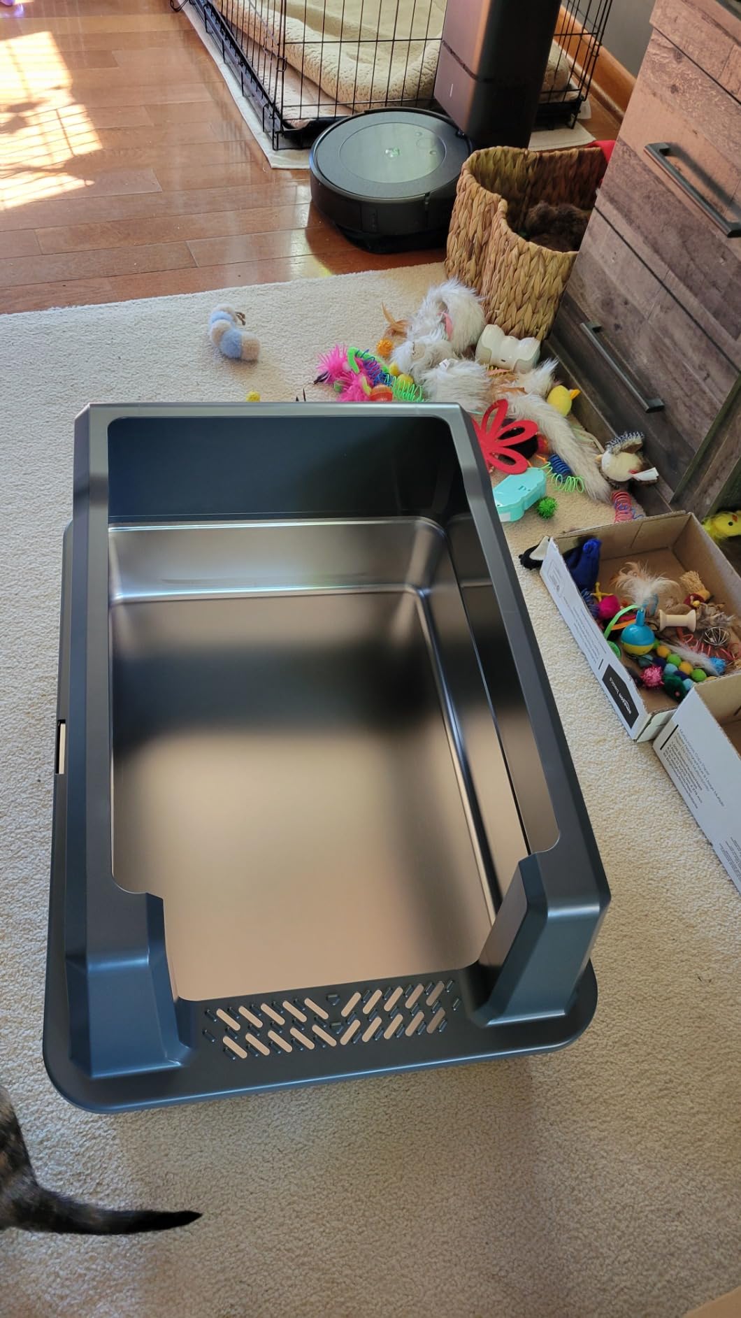 XXL Stainless Steel Litter Box with Lid for Multiple & Big Cats customer photo 1