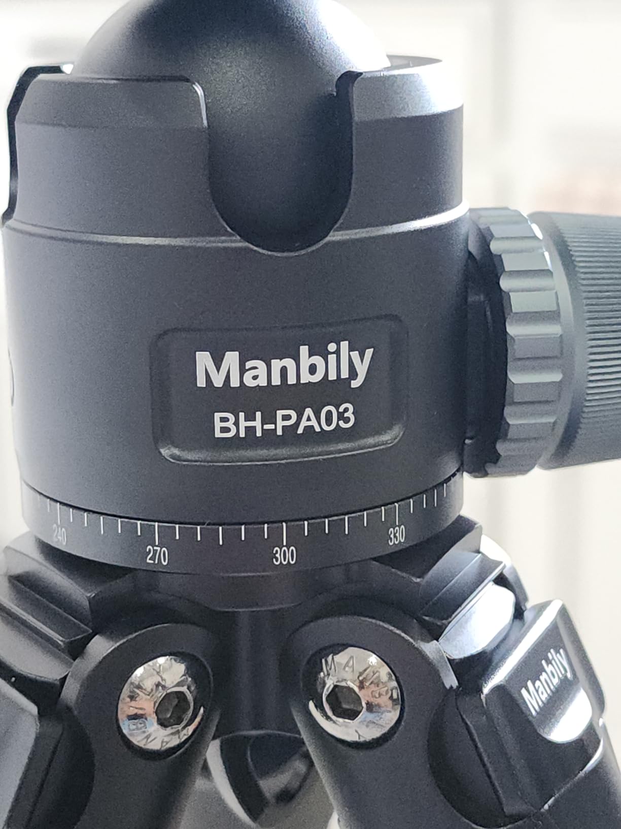 Manbily Carbon Fiber Hunting Tripod with 44mm Ball Head and Arca Swiss & Picatinny Adapters, 62.2