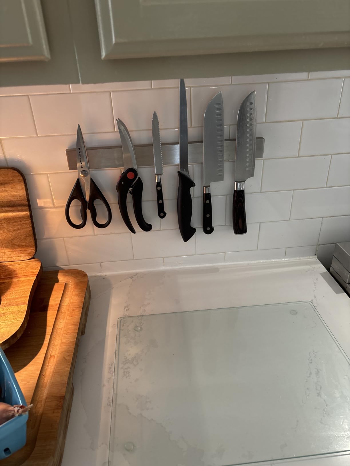 Premium Magnetic Knife Strip for Wall no Drilling – 12 Inch Stainless Steel Magnetic Knife Holder with Neodymium Magnet Strong Adhesive Tape - Lightweight Kitchen Magnet Knife Bar customer photo 2
