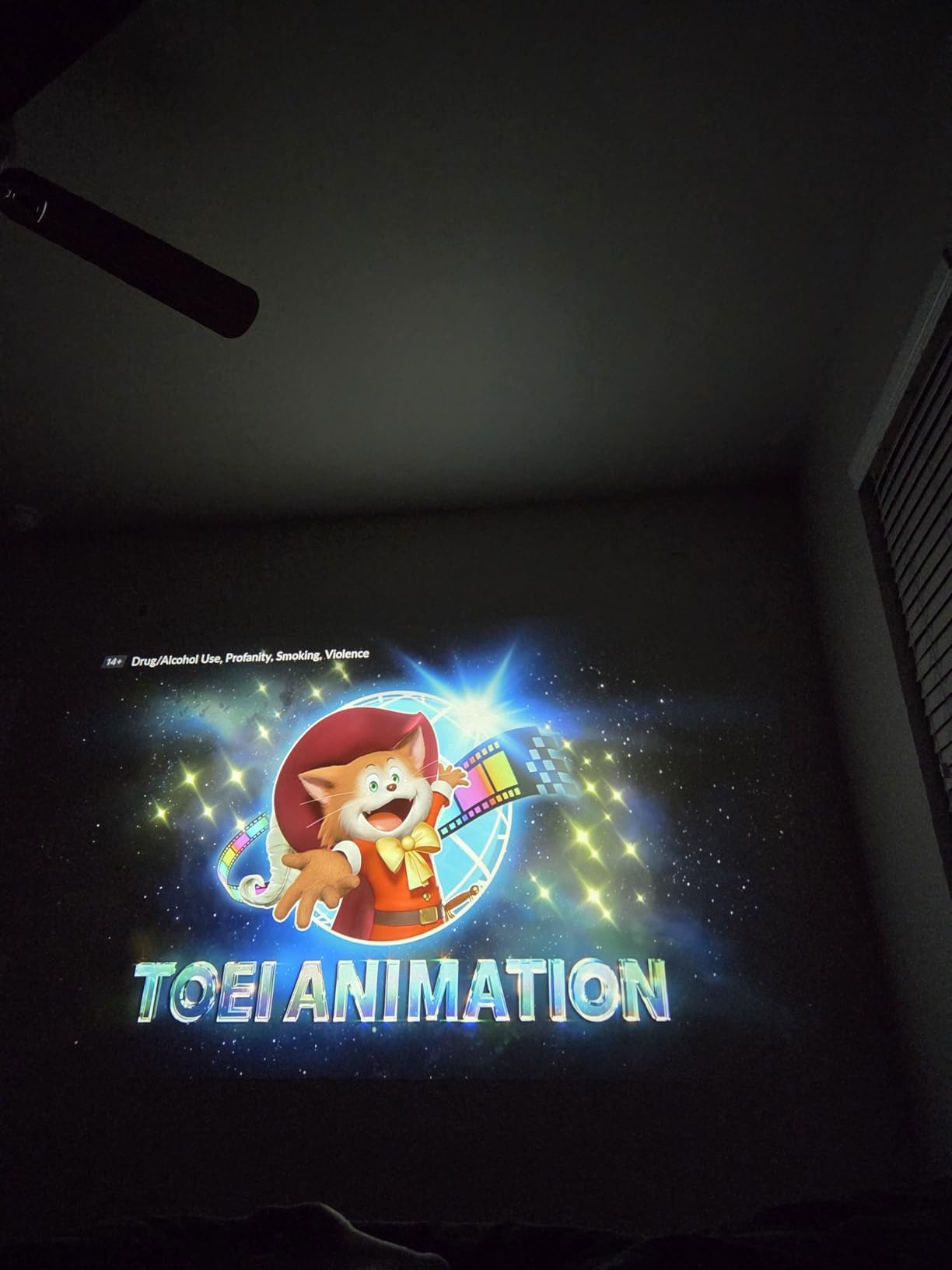 HAPPRUN 2500 ANSI Outdoor Projector with Official Google TV, 4K Decoding customer photo 1