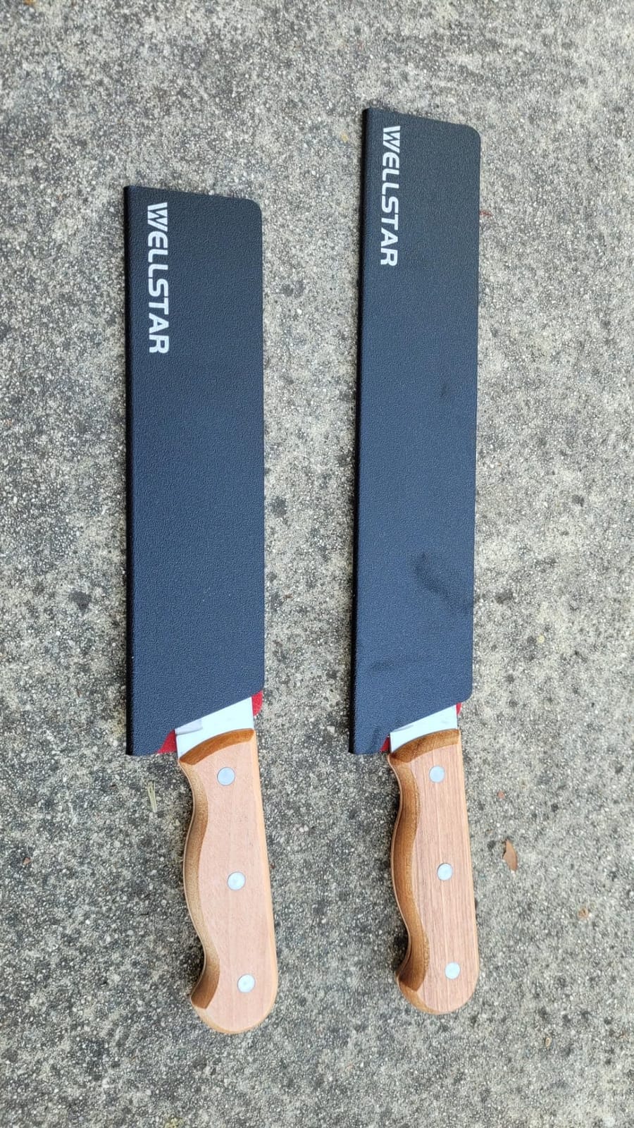 WELLSTAR Knife Edge Guards 8 Inch, Universal Blade Covers, BPA Free ABS Protective Blade Sheaths, Non-Scratch Felt Lining Kitchen Knives Covers (Knives not included) customer photo 2