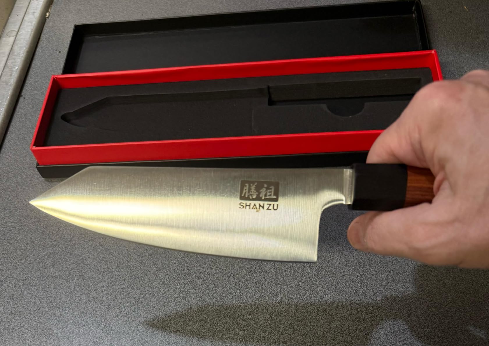 SHAN ZU 8 Inch Japanese Chef Knife, Hand Forged Gyuto Knife 9 Layers High Carbon 10CR15MOV Steel Kitchen Knife Ultra Sharp & Durable Professional Japanese Sashimi Knife with Ergonomic Rosewood Handle customer photo 1