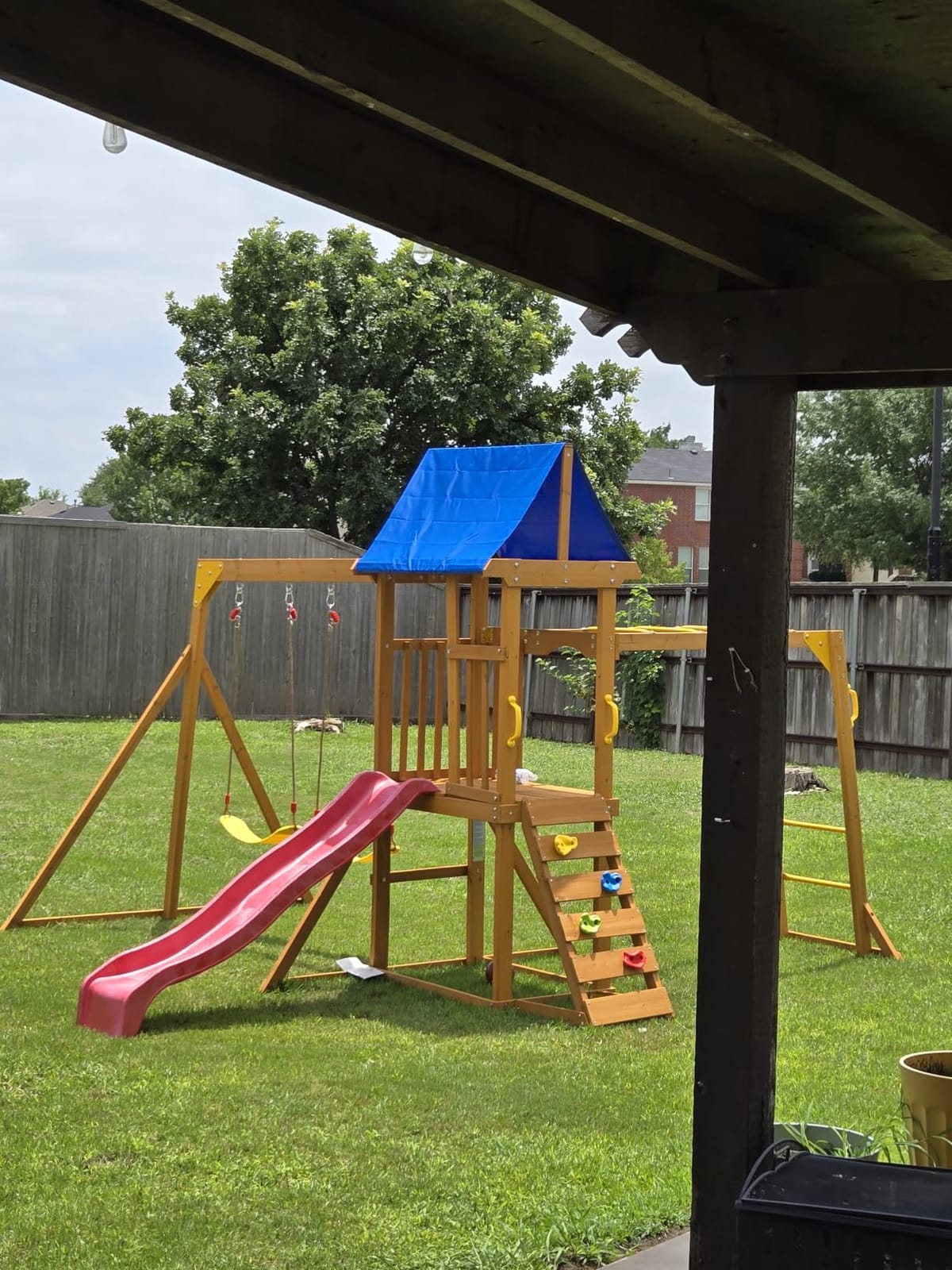 Wooden Swing Sets for Backyard with Monkey Bar, Outdoor Playset for Age 3-6 customer photo 1